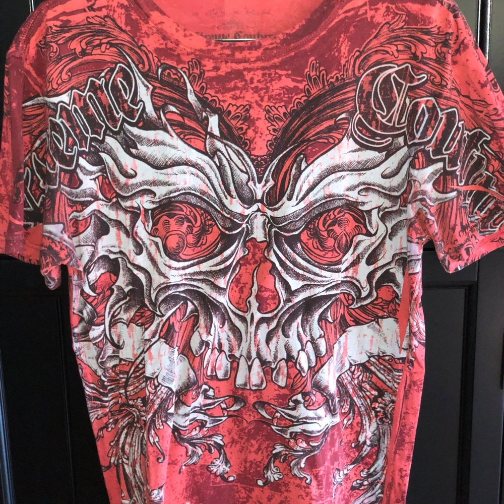red barely worn men’s shirt